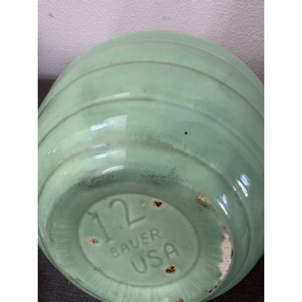 Bauer Vintage Pottery #12 GREEN Beehive 9.5
